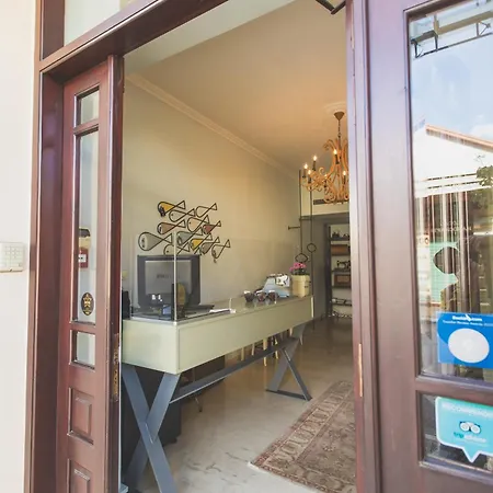 Arethousa Отель