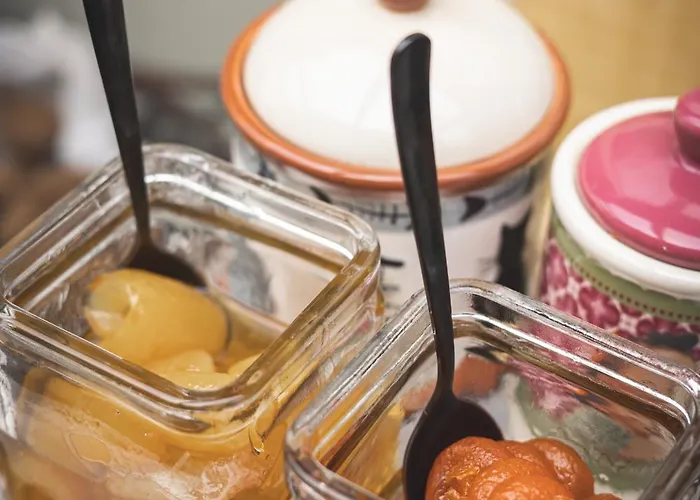 מלון Arethousa 3*