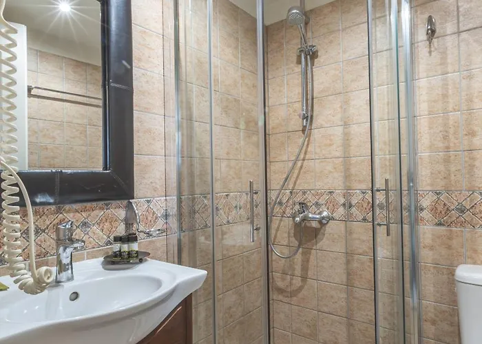 Arethousa 3* קאטאקולון