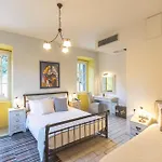 Arethousa Hotel 3*