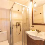Arethousa 3*