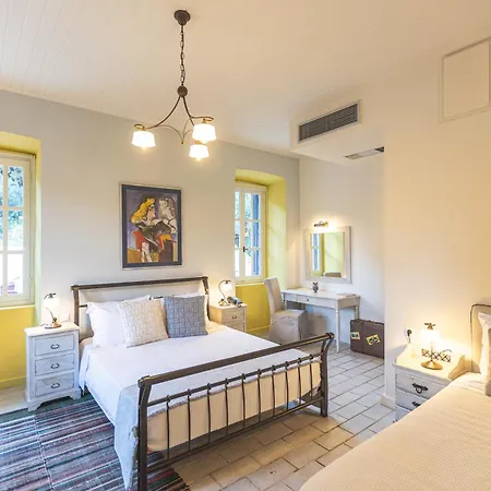 Arethousa Hotel 3*