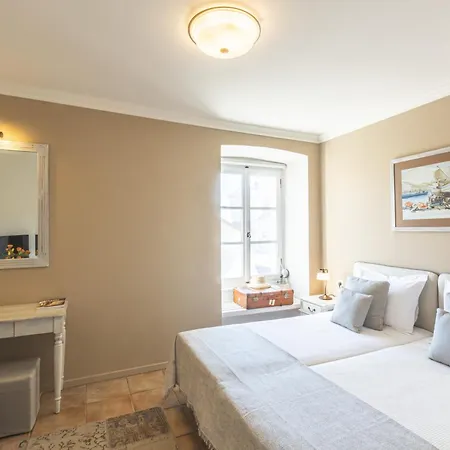 Hotel Arethousa 3*